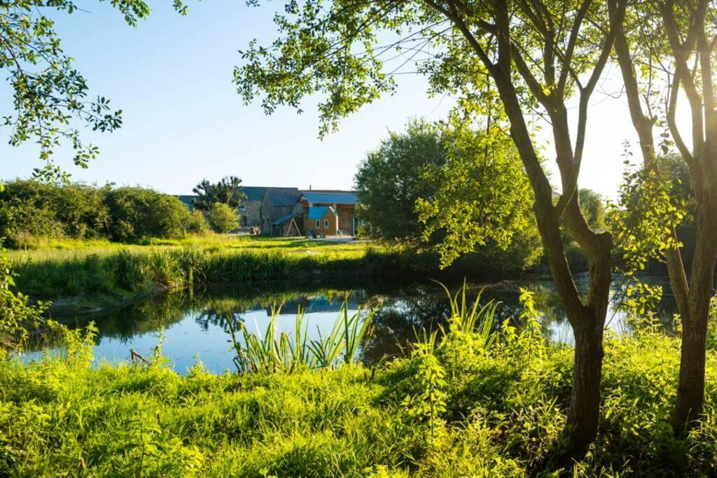 La Ferme Du Golf, Gite Atypique Et Artistique Lancieux Exterior foto